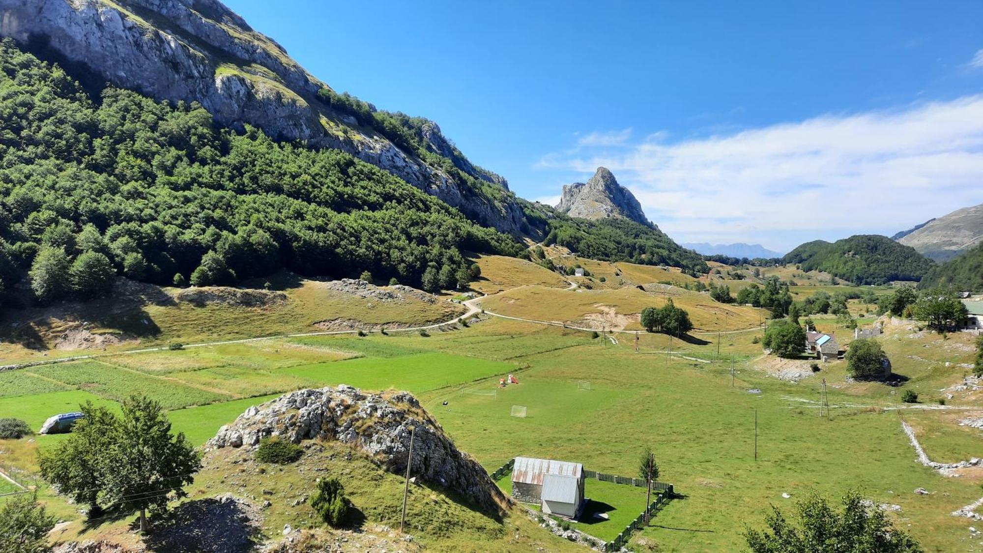 Katun Mokra Accommodation & Horseback Riding 포드고리차 외부 사진